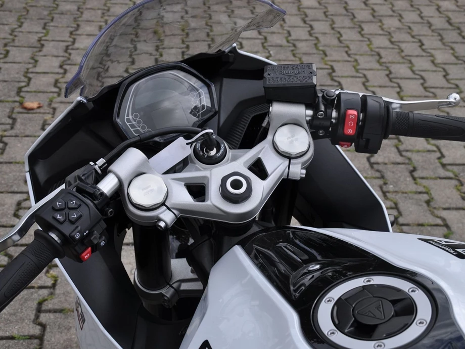 Angebot Triumph Daytona 660 Bild 15: Angebot Triumph Daytona 660