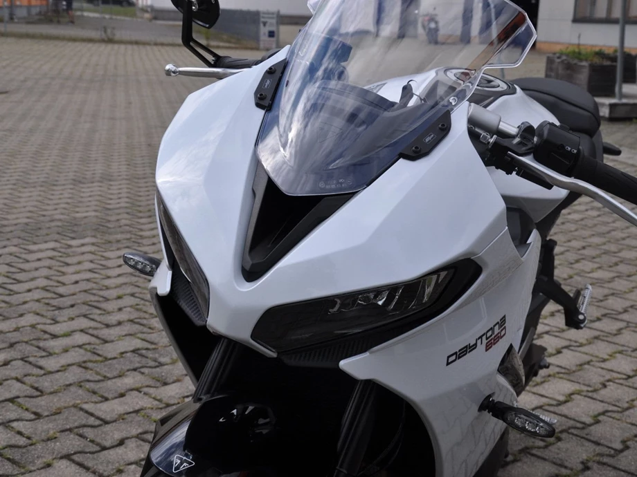 Angebot Triumph Daytona 660 Bild 4: Angebot Triumph Daytona 660