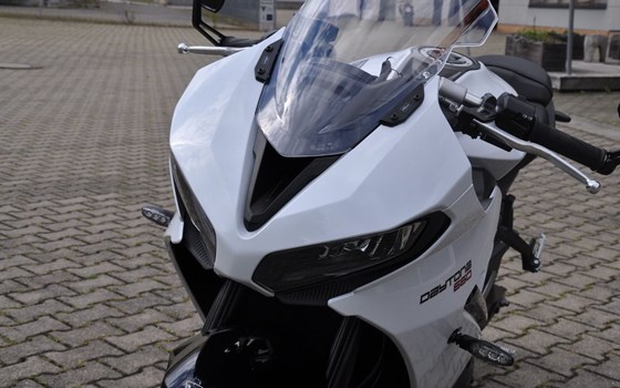 Gebrauchtmotorrad Triumph Daytona 660 - Bild 4