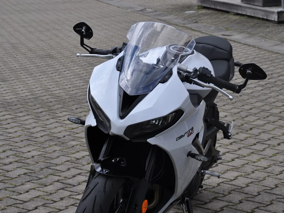 Angebot Triumph Daytona 660 Bild 5: Angebot Triumph Daytona 660
