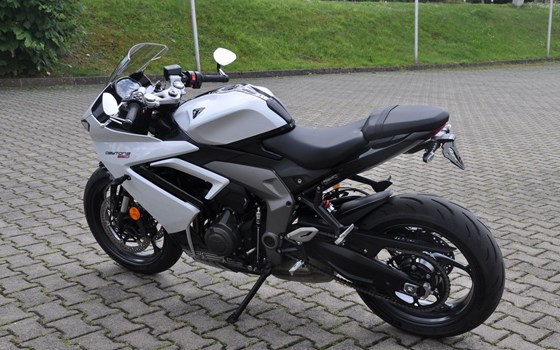 Gebrauchtmotorrad Triumph Daytona 660 - Bild 6