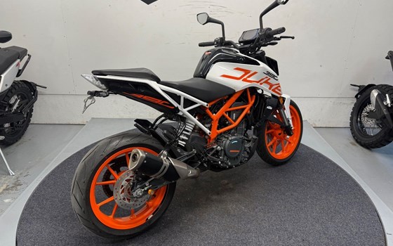 Gebrauchtmotorrad KTM 390 Duke - Bild 4
