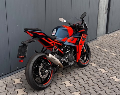 zum Vergrössern bitte anklicken!