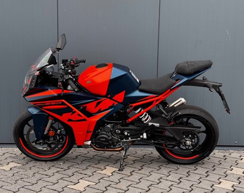 zum Vergrössern bitte anklicken!