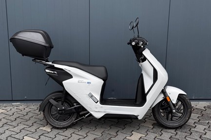Honda EM1 e