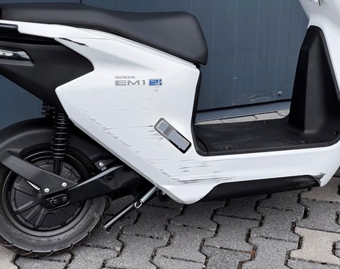 zum Vergrössern bitte anklicken!