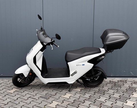 zum Vergrössern bitte anklicken!