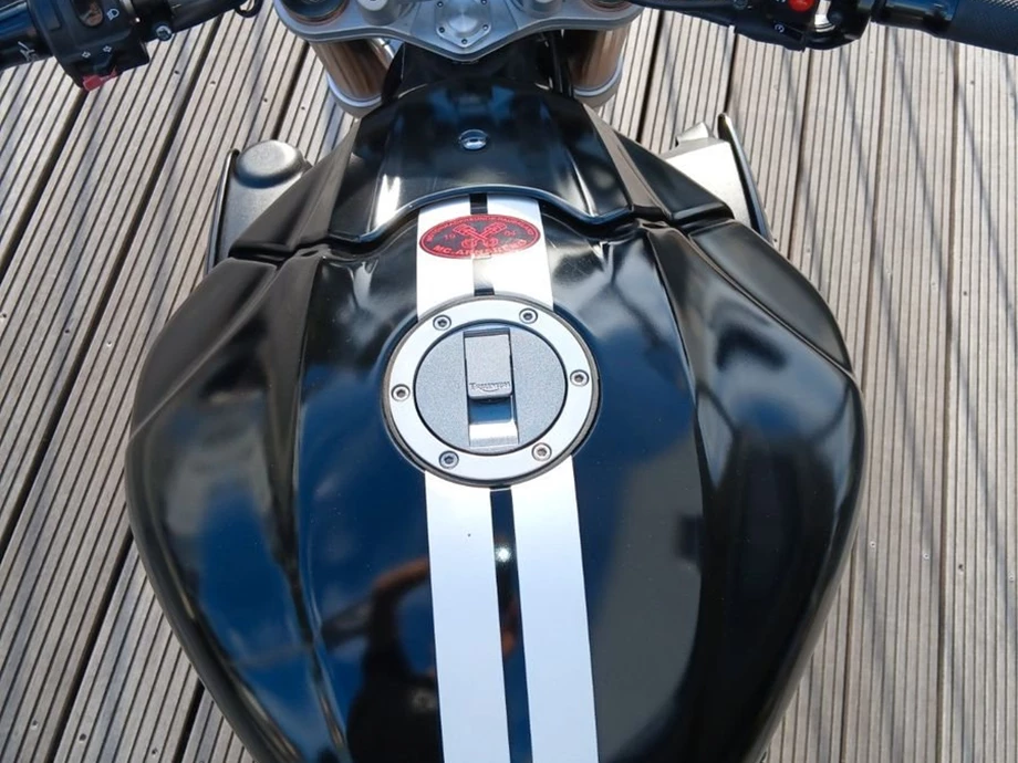 Angebot Triumph Speed Triple R Bild 3: Angebot Triumph Speed Triple R