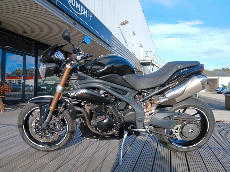 Angebot Triumph Speed Triple R Bild 9: Angebot Triumph Speed Triple R
