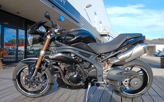 Gebrauchtmotorrad Triumph Speed Triple R - Bild 9