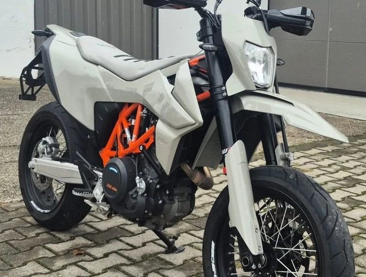 Angebot KTM 690 SMC R Bild 1: Angebot KTM 690 SMC R