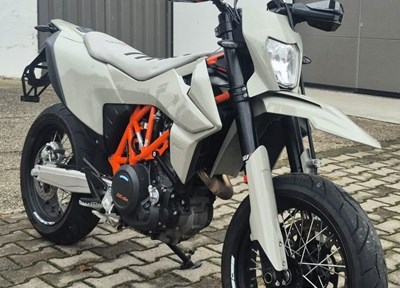 GEBRAUCHTFAHRZEUG KTM 690 SMC R