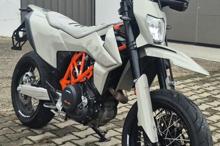 KTM 690 SMC R