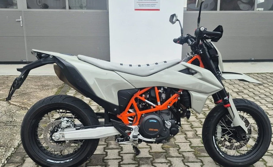 Angebot KTM 690 SMC R Bild 3: Angebot KTM 690 SMC R
