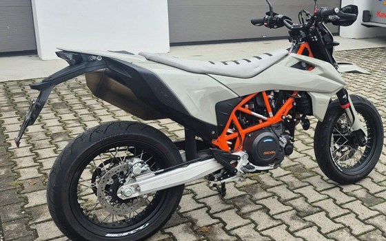 Gebrauchtmotorrad KTM 690 SMC R - Bild 5