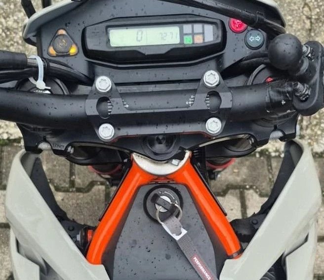 Angebot KTM 690 SMC R Bild 9: Angebot KTM 690 SMC R