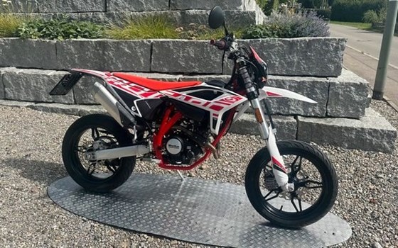 Gebrauchtmotorrad Beta RR 125 LC Motard - Bild 1