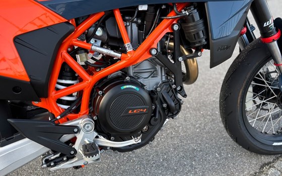 Neufahrzeug KTM 690 SMC R - Bild 13