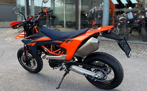 Neufahrzeug KTM 690 SMC R - Bild 9