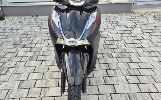 Gebrauchtmotorrad Honda SH350i - Bild 2 Gebrauchtmotorrad Honda SH350i - Bild 2