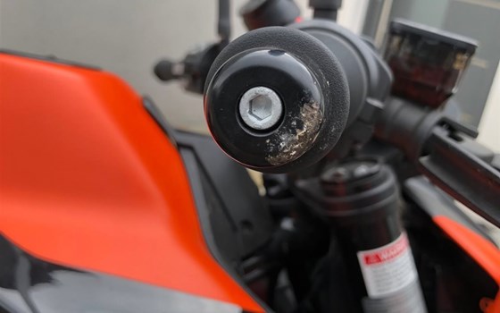 Gebrauchtmotorrad KTM 890 Duke GP - Bild 4 Gebrauchtmotorrad KTM 890 Duke GP - Bild 4