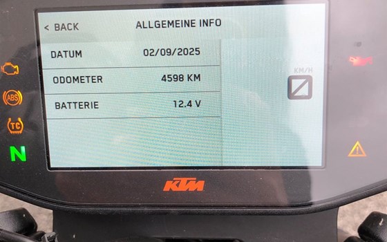 Gebrauchtmotorrad KTM 890 Duke GP - Bild 6 Gebrauchtmotorrad KTM 890 Duke GP - Bild 6