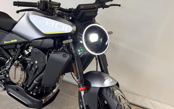 Neufahrzeug Husqvarna Vitpilen 801 L - Bild 3 Neufahrzeug Husqvarna Vitpilen 801 L - Bild 3