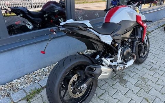Gebrauchtmotorrad BMW F 900 R - Bild 4
