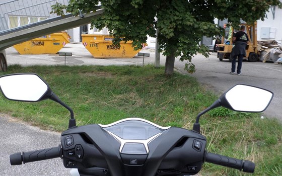 Gebrauchtmotorrad Honda SH125i - Bild 10 Gebrauchtmotorrad Honda SH125i - Bild 10