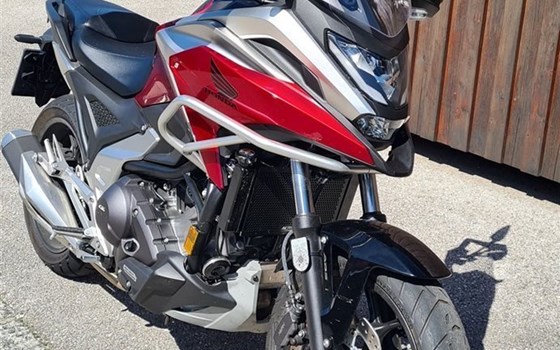 Gebrauchtmotorrad Honda NC750X DCT - Bild 2 Gebrauchtmotorrad Honda NC750X DCT - Bild 2