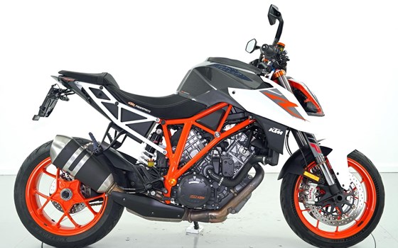 Motorrad Occasion KTM 1290 Super Duke R - Bild 4