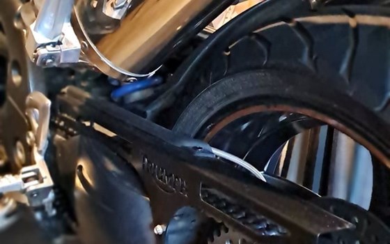 Gebrauchtmotorrad Triumph Speed Triple 1050 - Bild 6