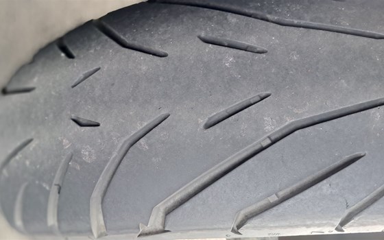 Gebrauchtmotorrad Triumph Speed Triple 1050 - Bild 8