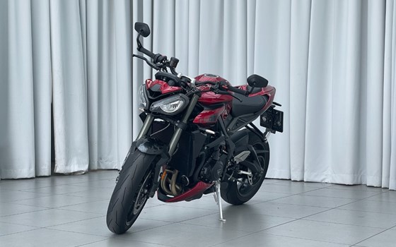 Gebrauchtmotorrad Triumph Street Triple RS - Bild 2