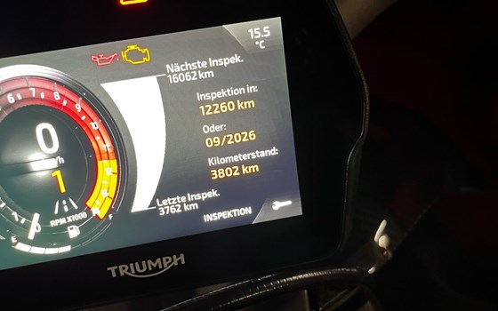 Gebrauchtmotorrad Triumph Speed Triple 1200 RR - Bild 4 Gebrauchtmotorrad Triumph Speed Triple 1200 RR - Bild 4
