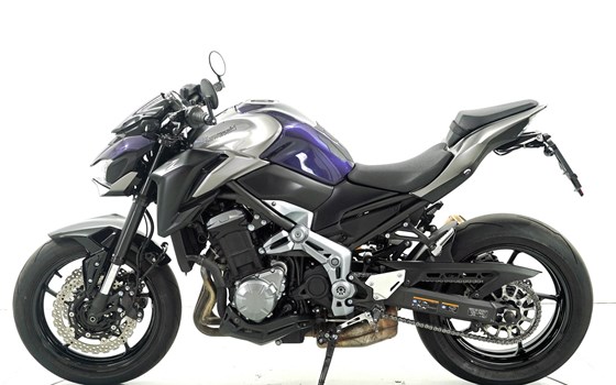 Motorrad Occasion Kawasaki Z900 - Bild 5