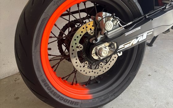 Gebrauchtmotorrad KTM 690 SMC R - Bild 5 Gebrauchtmotorrad KTM 690 SMC R - Bild 5