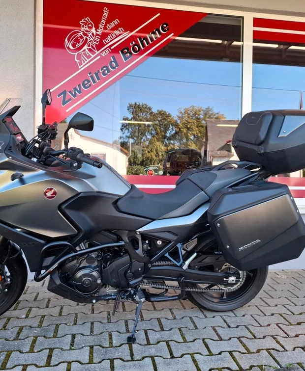 Honda NT1100 DCT