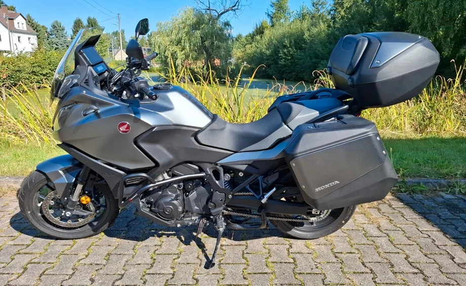 Angebot Honda NT1100 DCT Bild 2: Angebot Honda NT1100 DCT