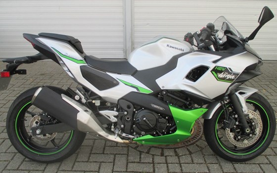 Gebrauchtmotorrad Kawasaki Ninja 7 Hybrid - Bild 1