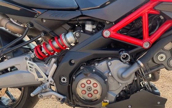 Gebrauchtmotorrad Aprilia Shiver 750 - Bild 7