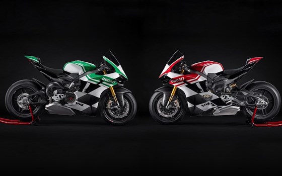 Neufahrzeug Ducati Panigale V4 Tricolore - Bild 1