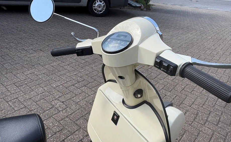 Angebot Vespa PX 80 Bild 10: Angebot Vespa PX 80