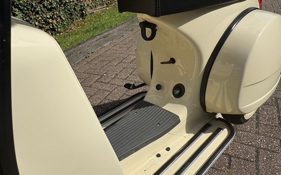 Gebrauchtmotorrad Vespa PX 80 - Bild 14