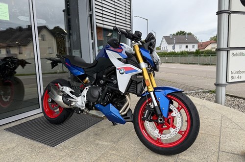 BMW F 900 R