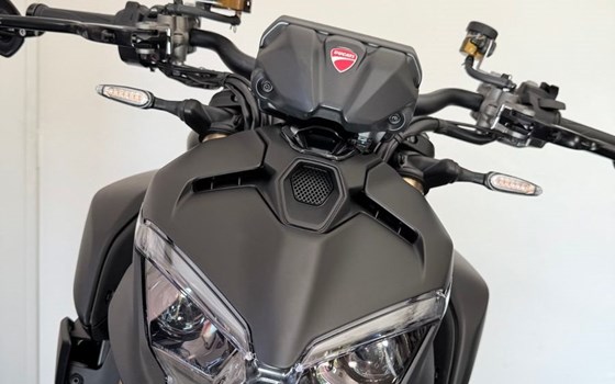 Neufahrzeug Ducati Streetfighter V2 - Bild 4