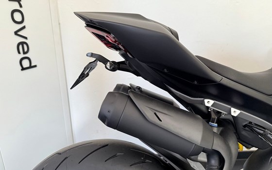 Neufahrzeug Ducati Streetfighter V2 - Bild 9