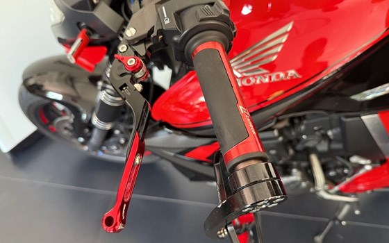 Gebrauchtmotorrad Honda CB 1000 R - Bild 4