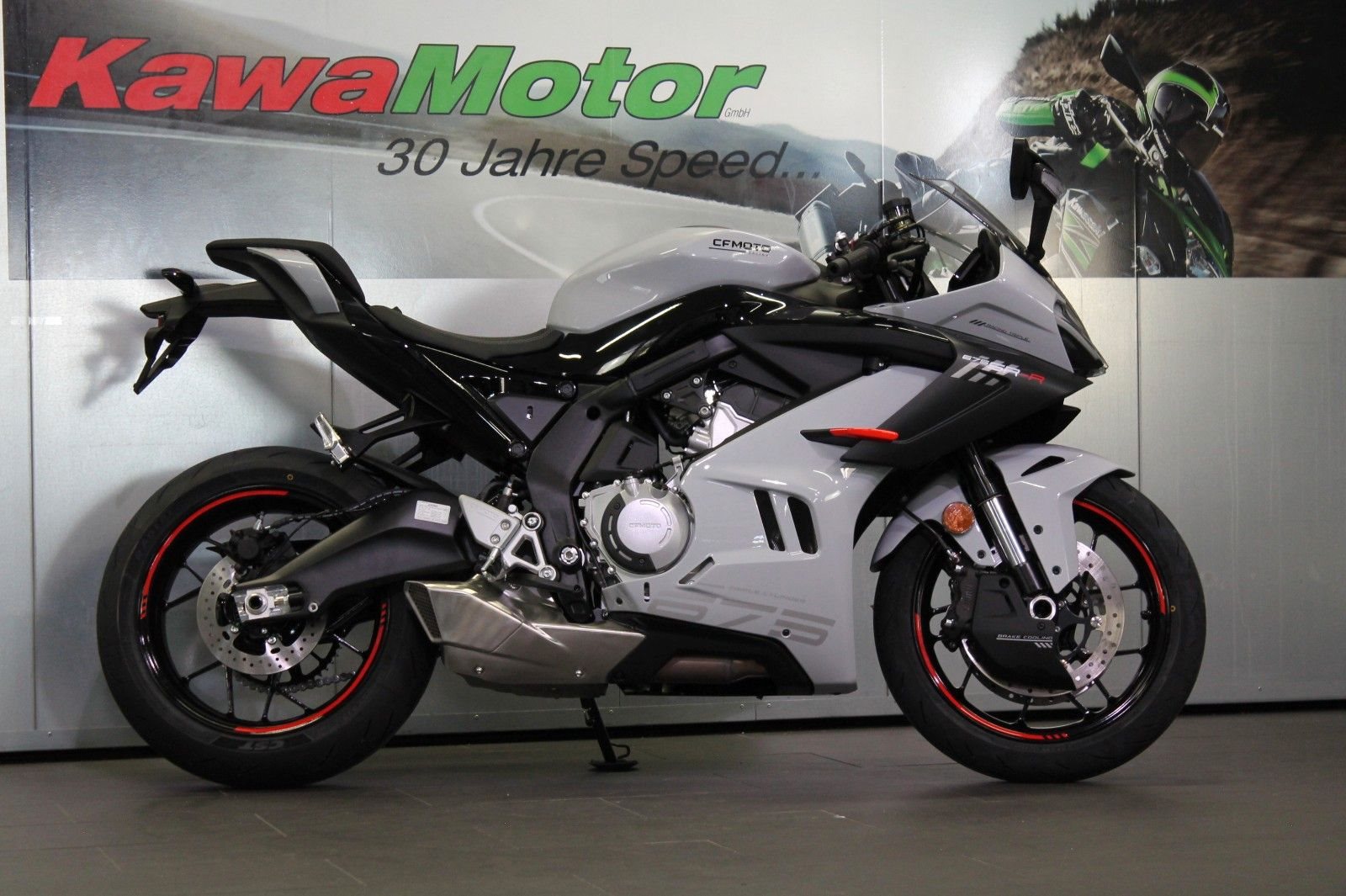 CFMOTO 675SR-R 