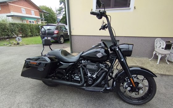 Gebrauchtmotorrad Harley-Davidson Touring Road King Special FLHRXS - Bild 5 Gebrauchtmotorrad Harley-Davidson Touring Road King Special FLHRXS - Bild 5